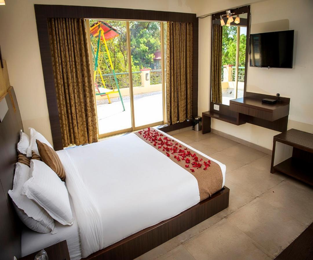 Adamo The Resort Matheran Exterior photo