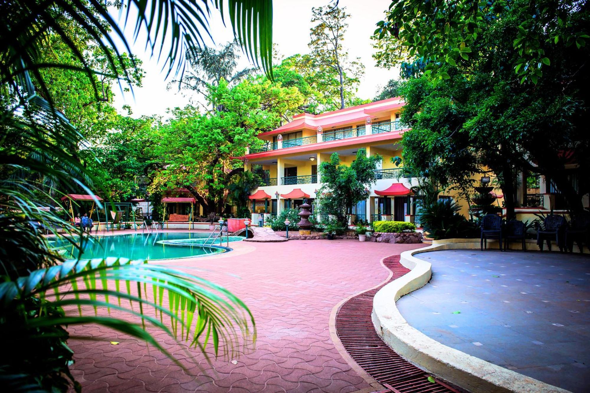 Adamo The Resort Matheran Exterior photo